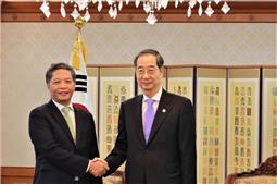 Đoàn đại biểu cấp cao Đảng ta thăm làm việc tại Hàn Quốc
